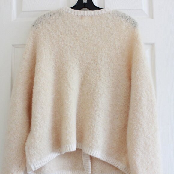 H&M Wool Blend Bouclé Cardigan in Cream - Picture 9 of 11